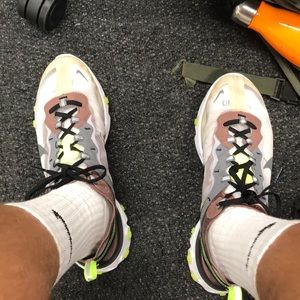 Meet your Posher, Sam